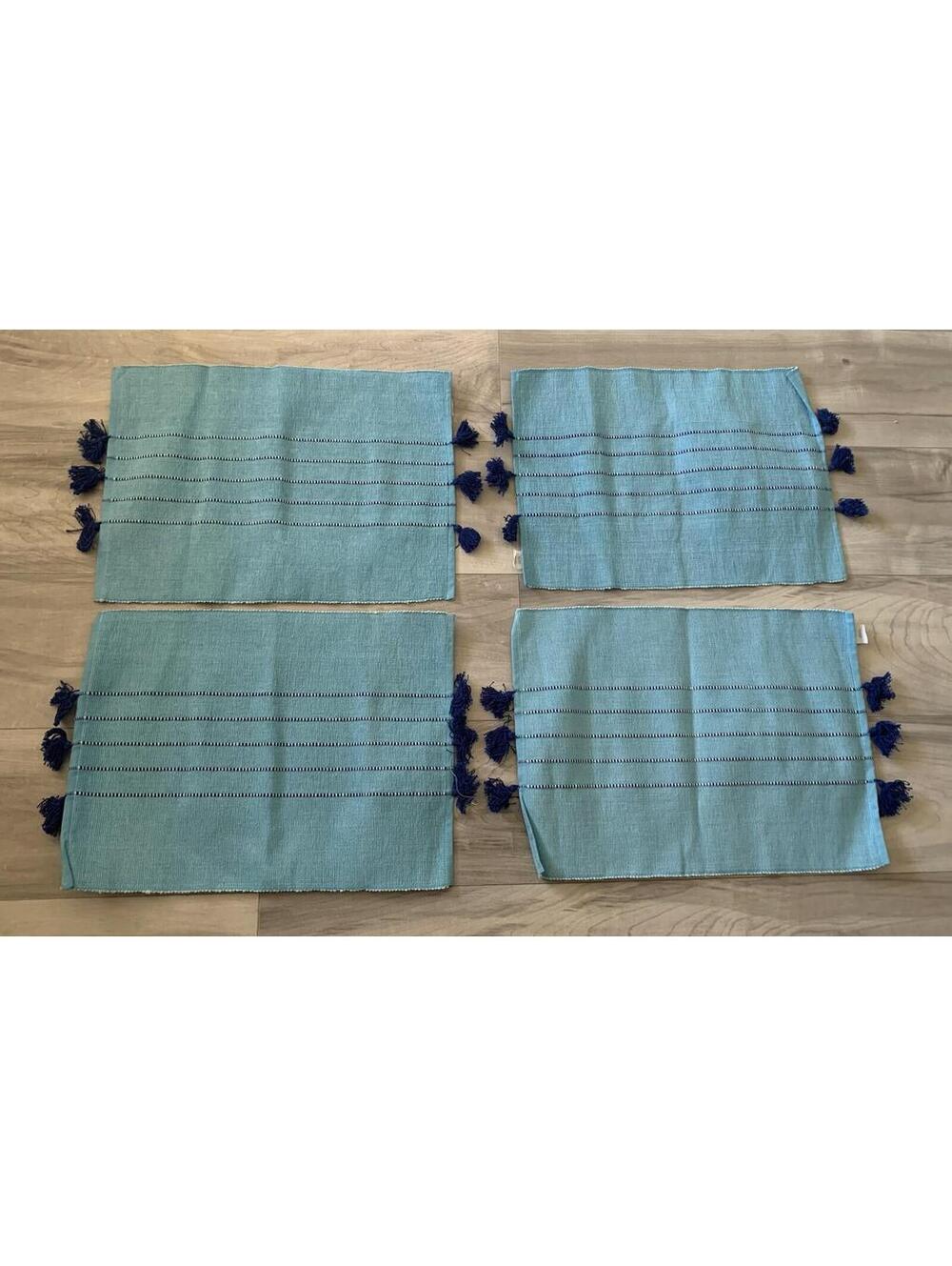 Pier 1 Imports Blue Placemats Set of 4 - 100% Cotton Great Condition 18' x 13”